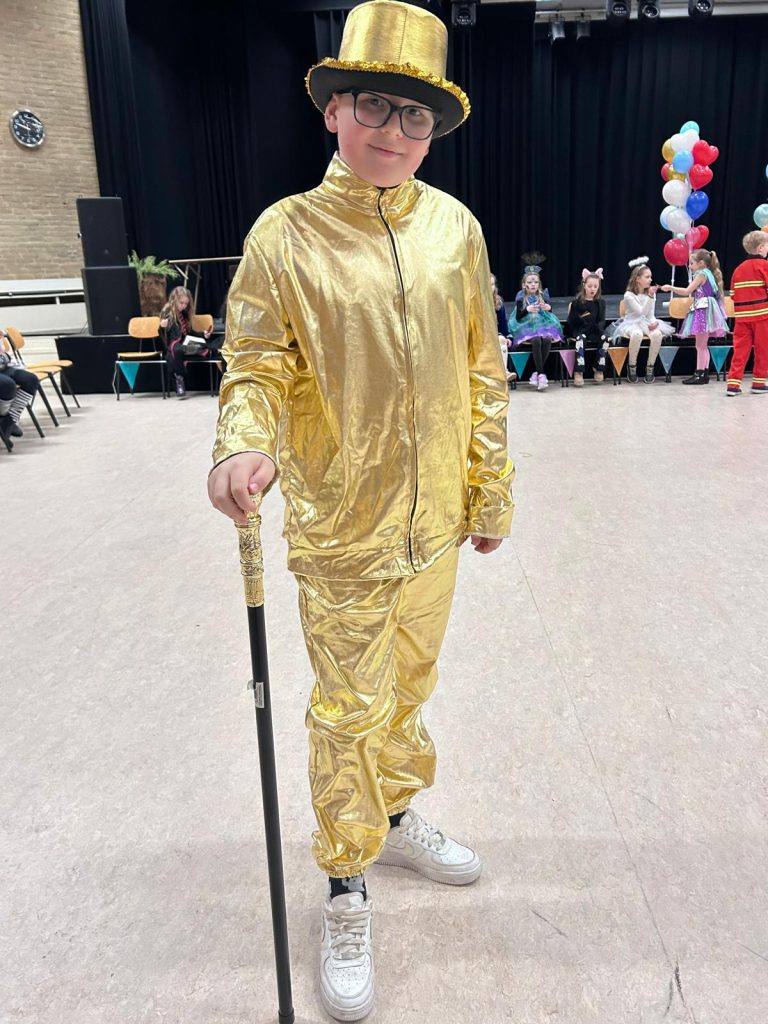 KARNAWAŁ W NASZEJ SZKOLE – CZAS RADOŚCI I WSPÓLNEJ ZABAWY